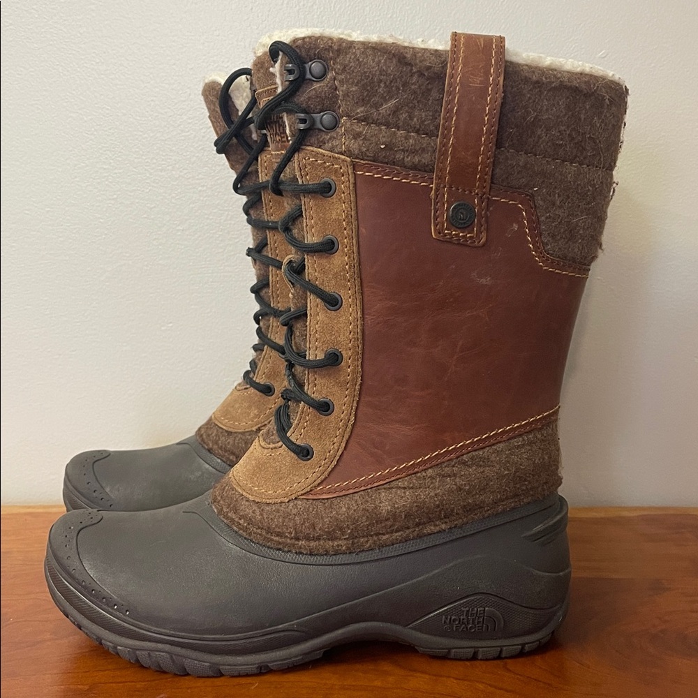 The North Face Shellista III Waterproof Insulated Tall Winter Boots womens 8‎